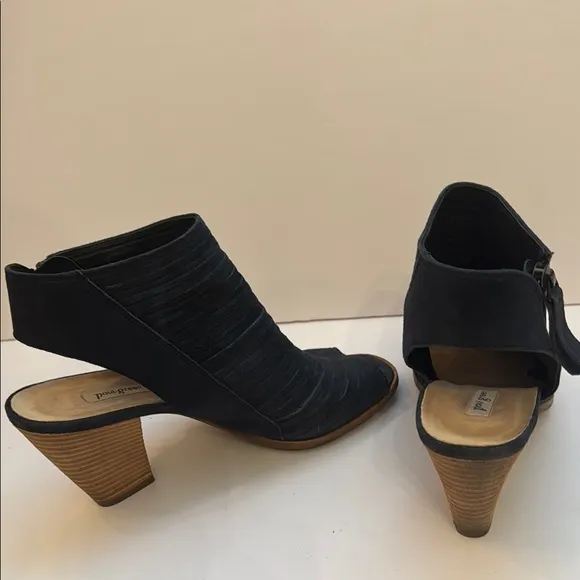 Paul Green comfortable Dark Blue suede 9.5US/7UK Peep-Toe Ankle Boots