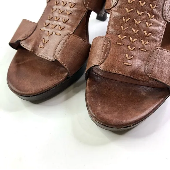 Paul Green embroidered leather sandals peep toe brown 6