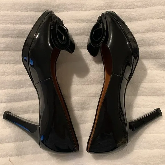 Paul Green Munchen Handmade Womens Black Patent Leather 3” heel in US 6.5 Size.