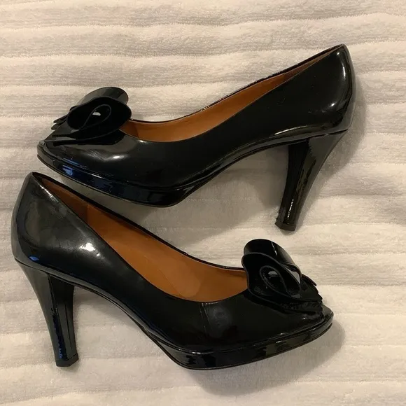 Paul Green Munchen Handmade Womens Black Patent Leather 3” heel in US 6.5 Size.