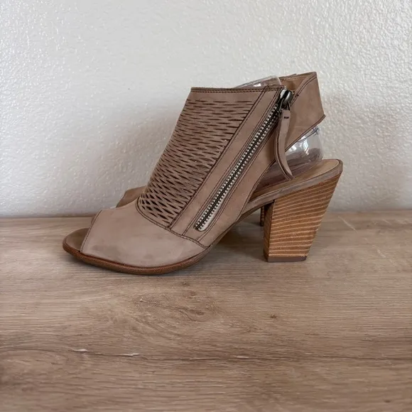Paul Green Willow Peep Toe Perforated Heeled Sandal Booties Size 9