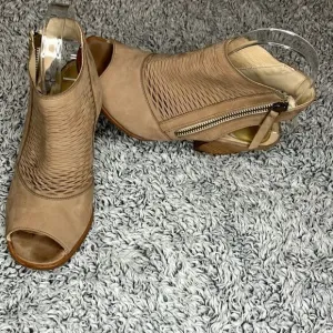 PAUL GREEN 7.5 Willow Peep Toe Bootie Boot Perforated