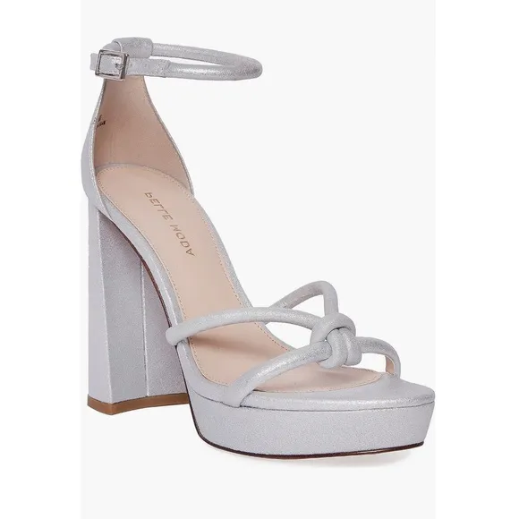Pelle Moda Gilian Ankle Strap Sandals Metallic Silver Women’s Size 8