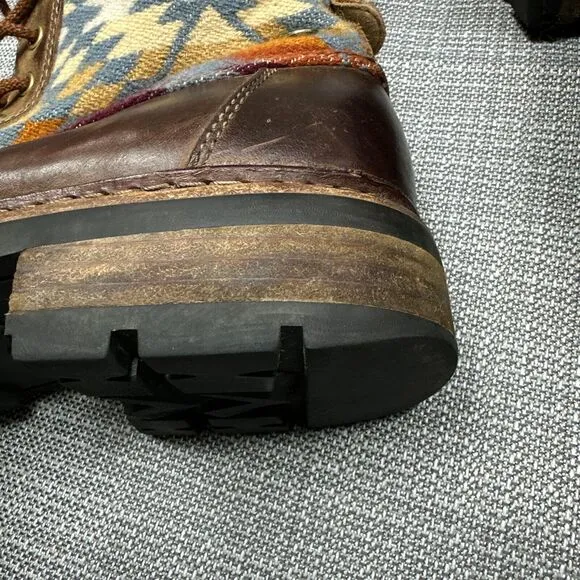 Pendleton x Clarks Boots Mens 10 Ottawa Peak Aztec Wool Leather Lace Up