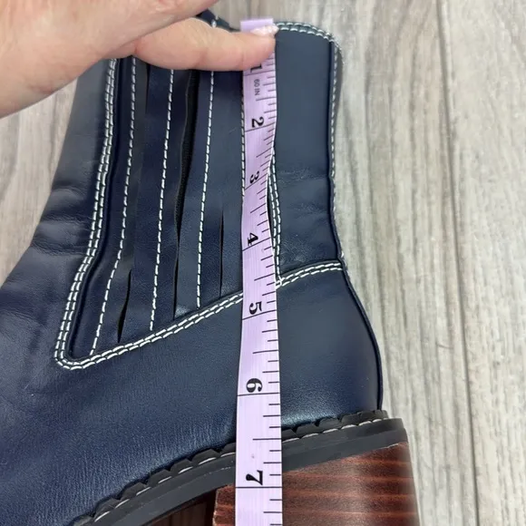 Perfect dELiA*s platform cowgirl boots 7