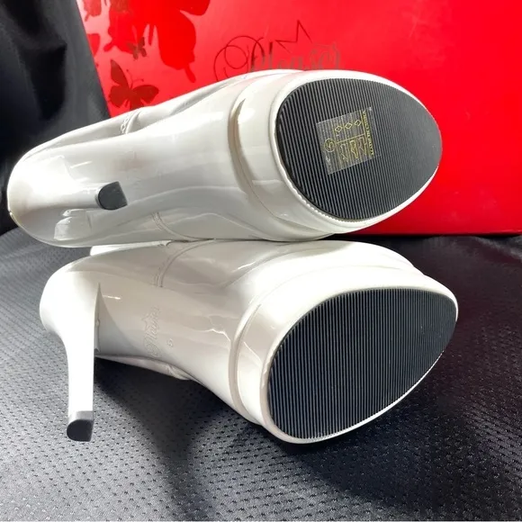 Pleaser boots