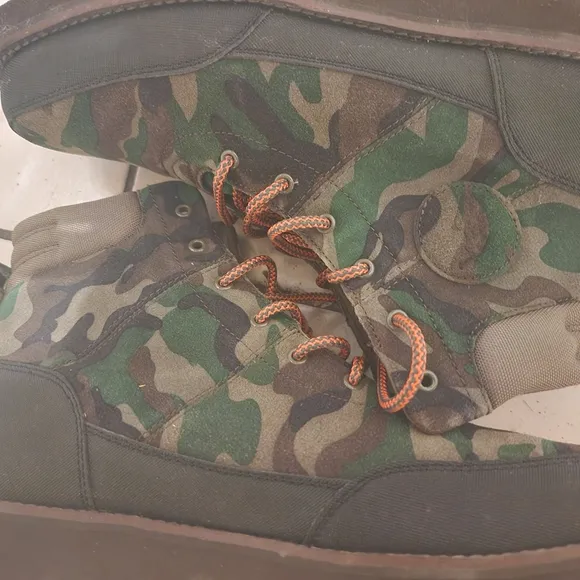 Polo Ralph Lauren Camo boots 11.5  NWOT