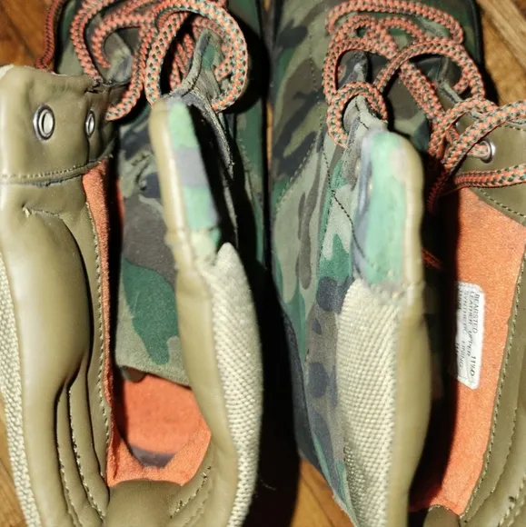 Polo Ralph Lauren Camo boots 11.5  NWOT