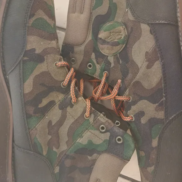 Polo Ralph Lauren Camo boots 11.5  NWOT