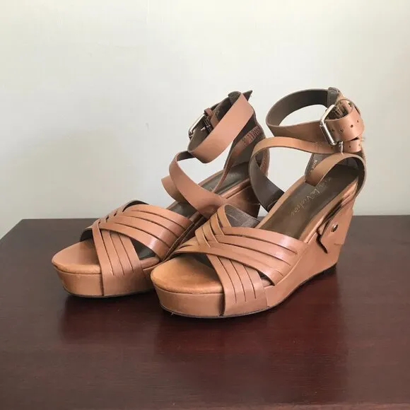 Pour La Victoire | Tan Wedge Platform Sandals