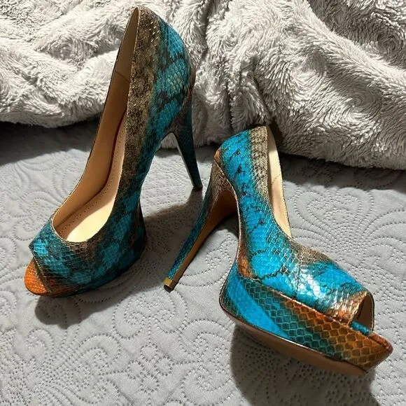 Pour La Victoire Snakeskin Peep-Toe Platform Heels – Size 8.5