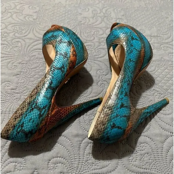 Pour La Victoire Snakeskin Peep-Toe Platform Heels – Size 8.5