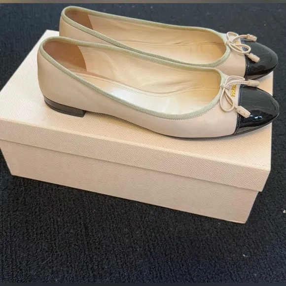 Prada Ballet Flats - Black/Beige - 100% Leather Size 7