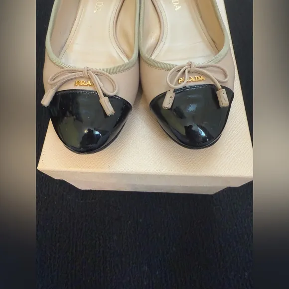 Prada Ballet Flats - Black/Beige - 100% Leather Size 7