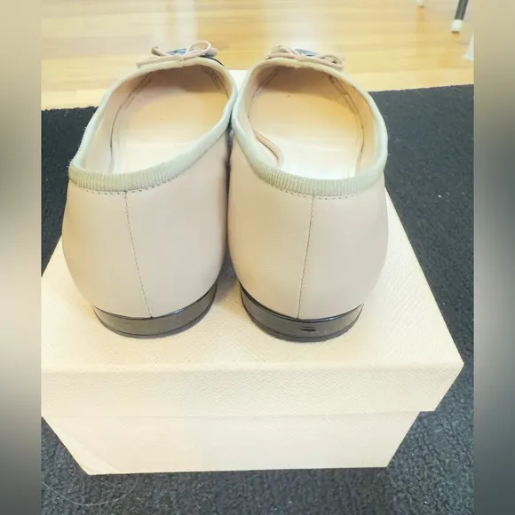 Prada Ballet Flats - Black/Beige - 100% Leather Size 7