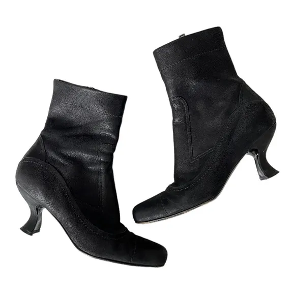 Prada Black Kitten Heel Boots Vintage Y2K 36