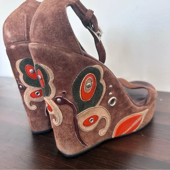 🧡PRADA🧡 Brown Suede Wedge Platform Ankle Strap Butterfly Sandals Sz 39.5 Italy