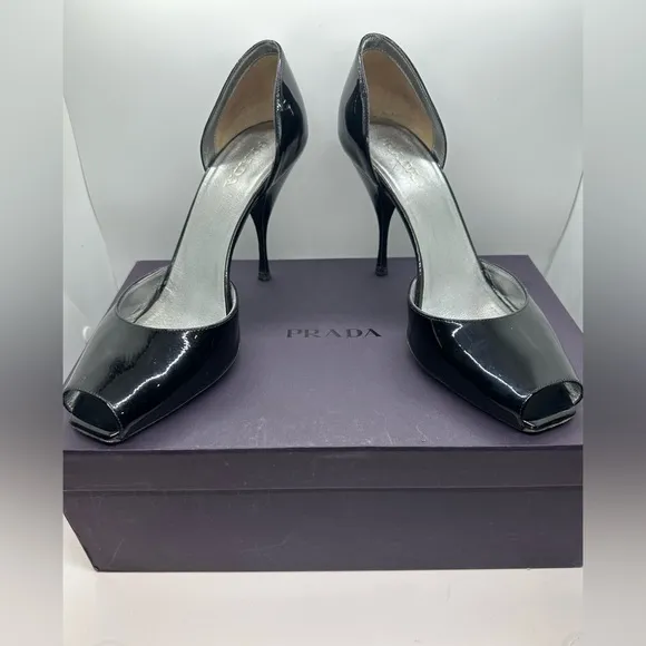 PRADA Calzature Black Patent Leather Peep Toe Pumps Sz 40