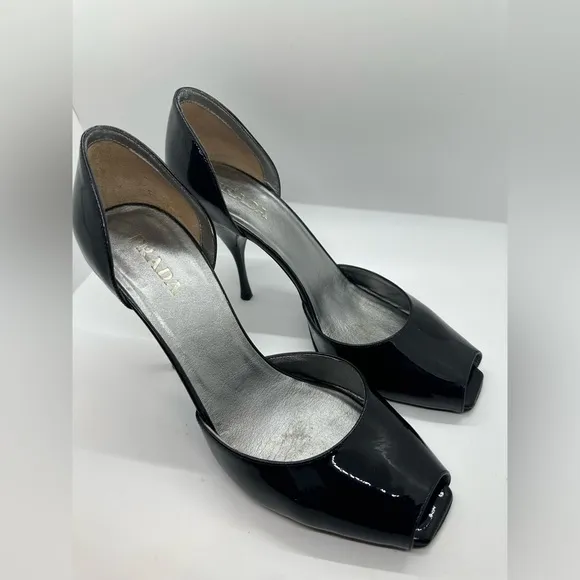 PRADA Calzature Black Patent Leather Peep Toe Pumps Sz 40