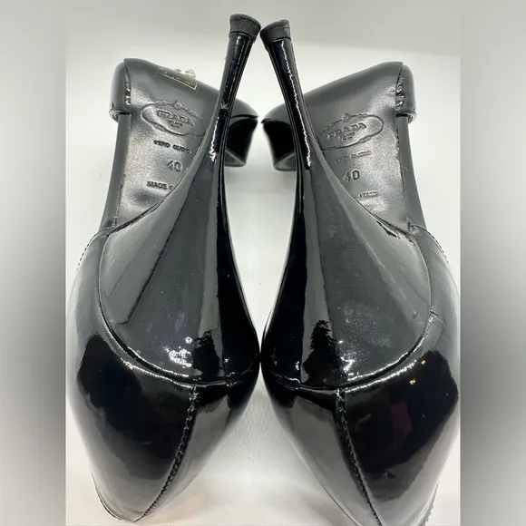 PRADA Calzature Black Patent Leather Peep Toe Pumps Sz 40