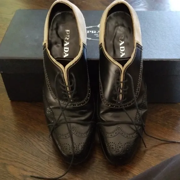 Prada dress shoes size 10