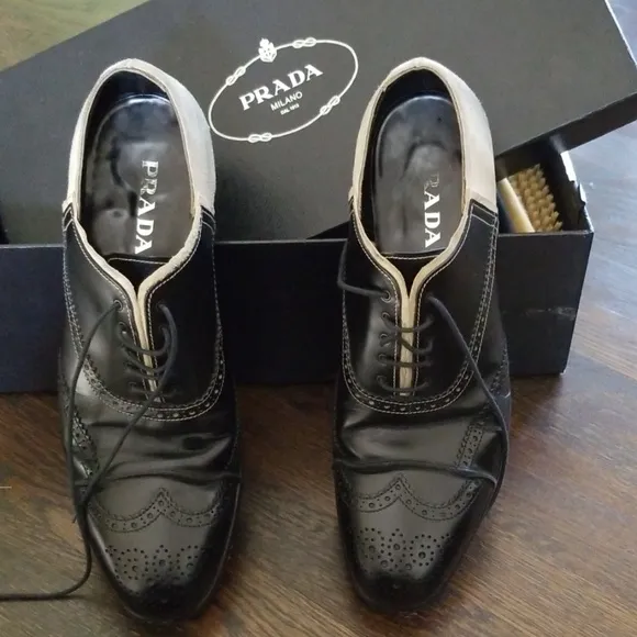 Prada dress shoes size 10