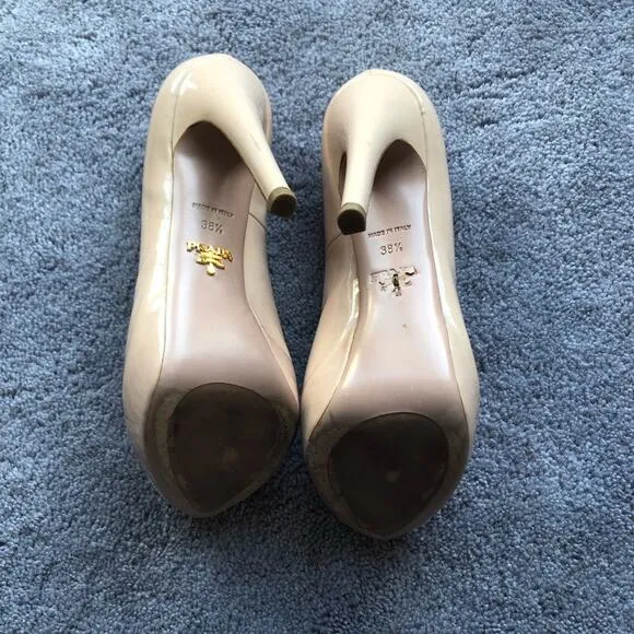 Prada patent leather peep toe heels in tan
