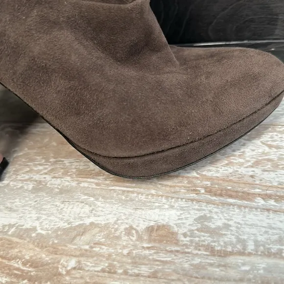 Prada woman boots