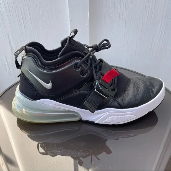 Pre- Owned Men Nike Air Force 270 Black White Sneaker AH6772-001 Size 12