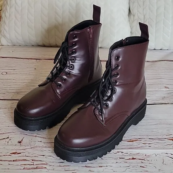 Quipid Burgundy Vegan Leather Platform Boots Size 10