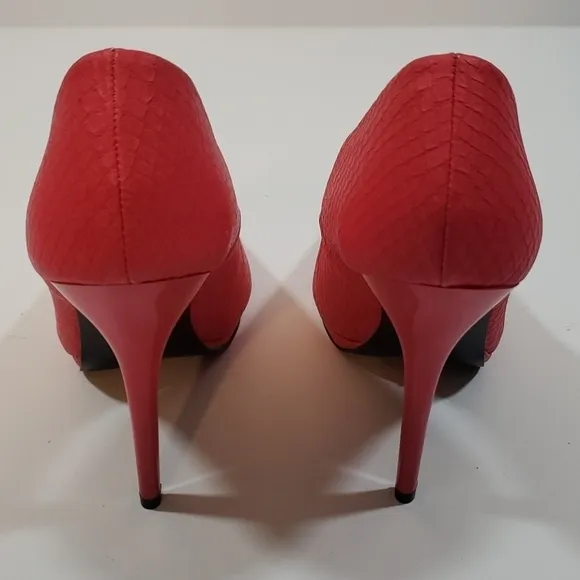 Qupud~Size 7~Pink High Heel Shoes NEW