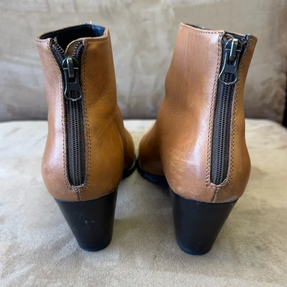 Rachel Comey Sonora Light Brown Leather Ankle Boots Back Zipper Low Heel Size 9