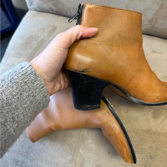 Rachel Comey Sonora Light Brown Leather Ankle Boots Back Zipper Low Heel Size 9