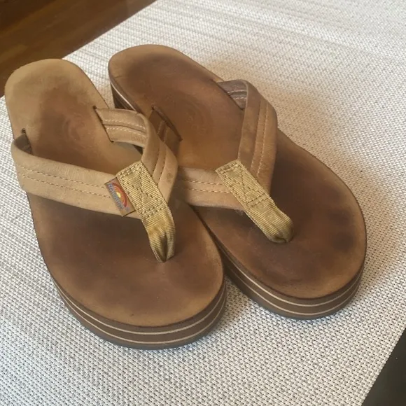 RAINBOW Platform WOMEN Sandals , light brown , leather, size9.5-10 , sanitized