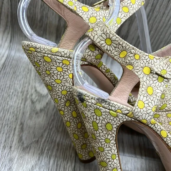 Red Valentino yellow Daisy Platform sandals