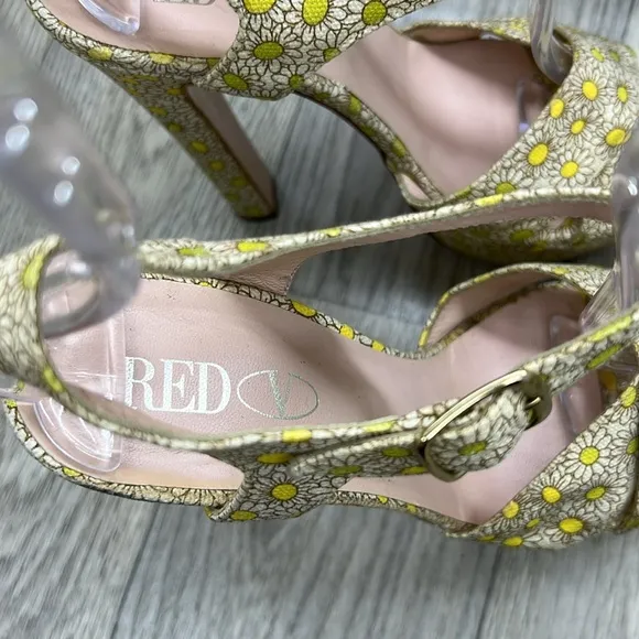 Red Valentino yellow Daisy Platform sandals