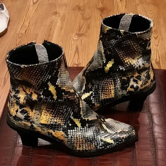 Reike Nen Womens Leather Python Ankle Boots In Multicolor Wave heel