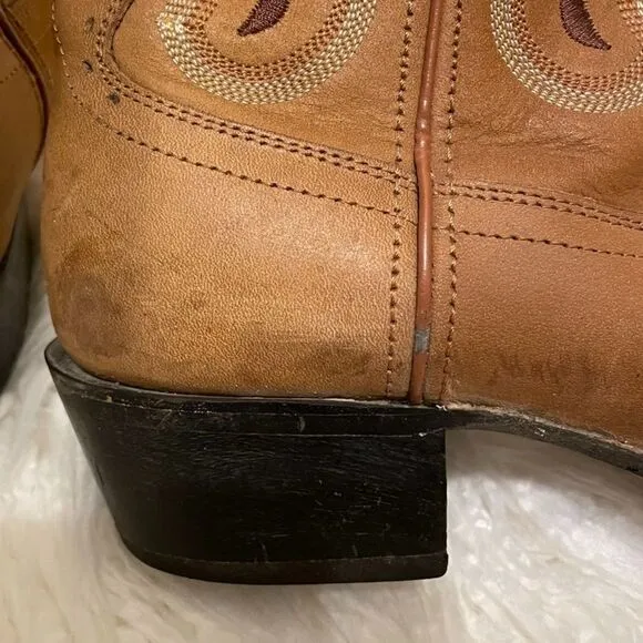 Road Wolf Cowboy Boots - Size 8 - Great Condition