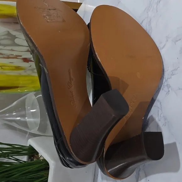 Robert Clergerie Black Patent Leather Peep Toe Shoes Size 9.5