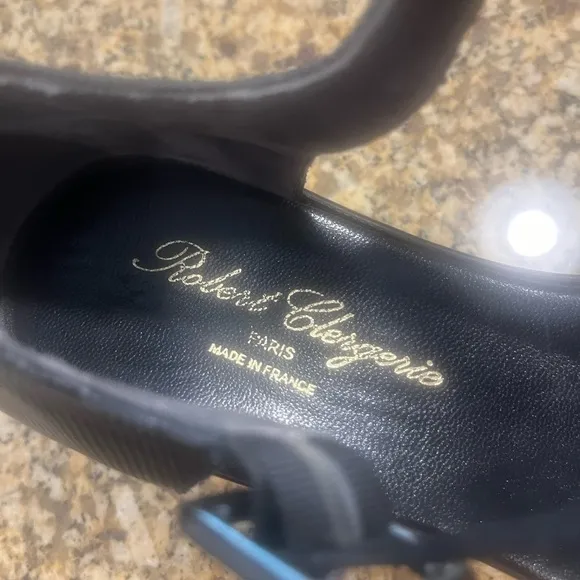 Robert Clergerie Black Platform Pepo Patent Leather T-Strap Sandals 38 US 7.5