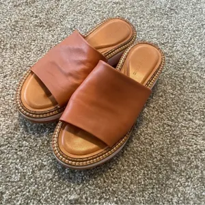 Robert Clergerie Fast Break Camel slide sandals platform