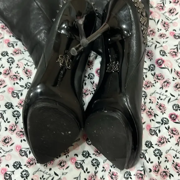 Rock and Republic Kenna  Leather Stiletto Boot