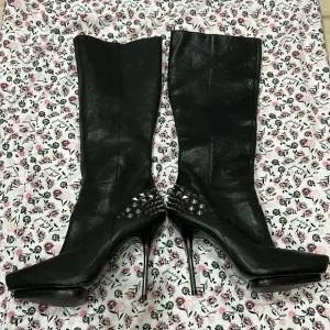 Rock and Republic Kenna  Leather Stiletto Boot