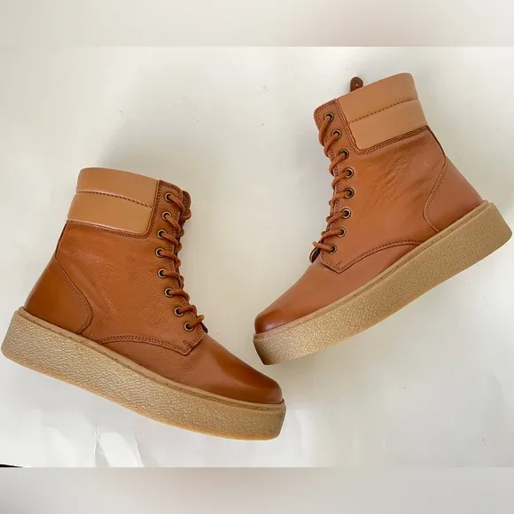 Roolee just wandering leather lace up platform boots 7 NEW