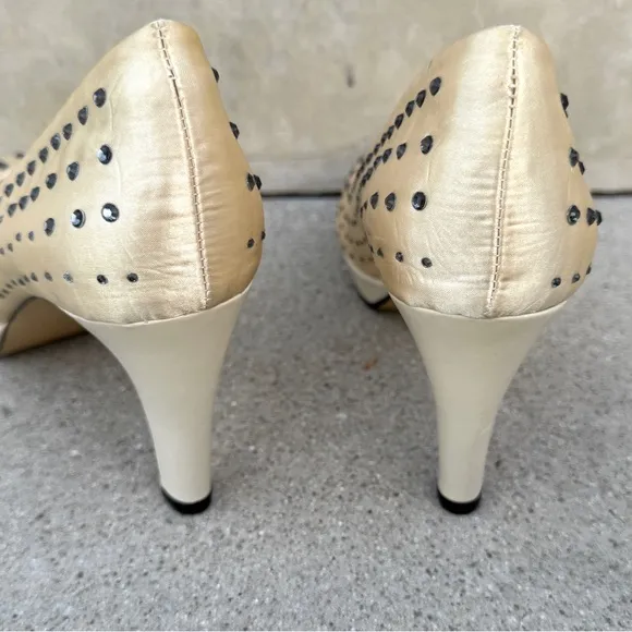 ROS HOMMERSON cream satin PUMPS rhinestones studded peep toe heels Platform 13