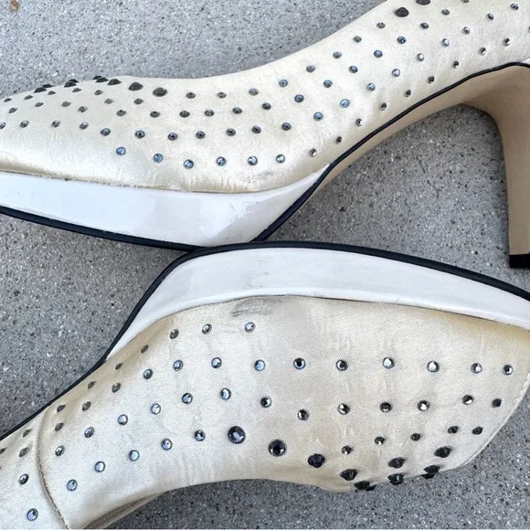 ROS HOMMERSON cream satin PUMPS rhinestones studded peep toe heels Platform 13