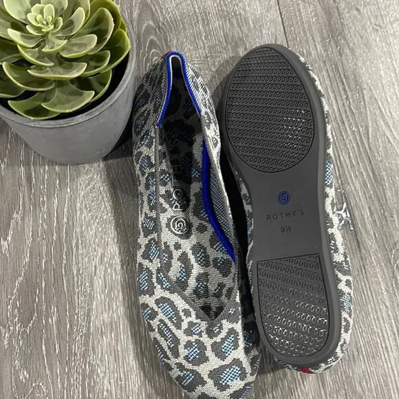 Rothys round toe gray blue spotted leopard print size 9.5 woman’s flat s…