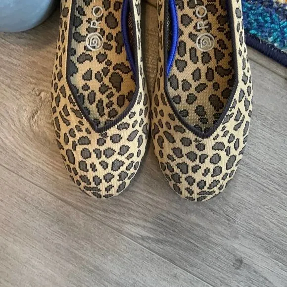 Rothys spotted leopard print round toe size 7 flat woman’s shoes