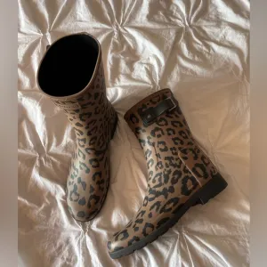 ✨SALE ✨ Hunter leopard boots ✨SALE ✨
