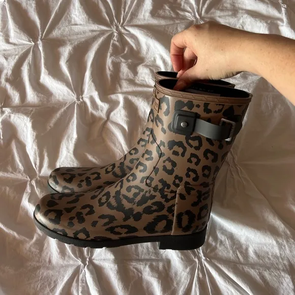 ✨SALE ✨ Hunter leopard boots ✨SALE ✨